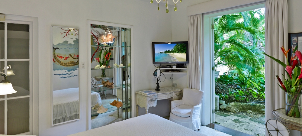 nelson-gay-barbados-accommodation-erte-bedroom